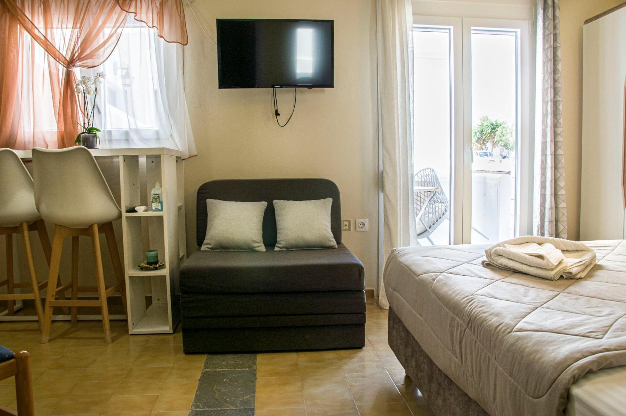 Christina Rooms Adamantas  Exterior photo