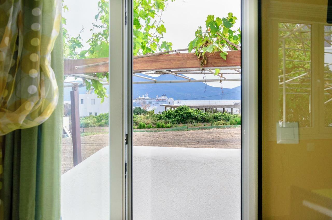Christina Rooms Adamantas  Exterior photo